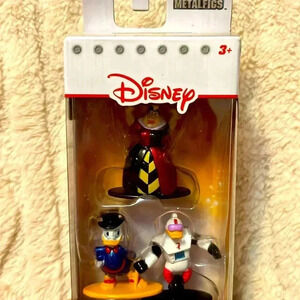 Disney Nano Metalfigs 5 Pack Queen of Hearts Scrooge Gizmoduck Lilo Cheshire Cat
